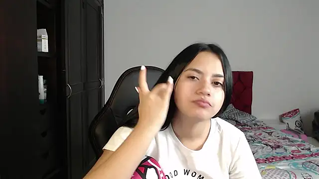 kayla k18 online show from February 2025 09:25:02 PM