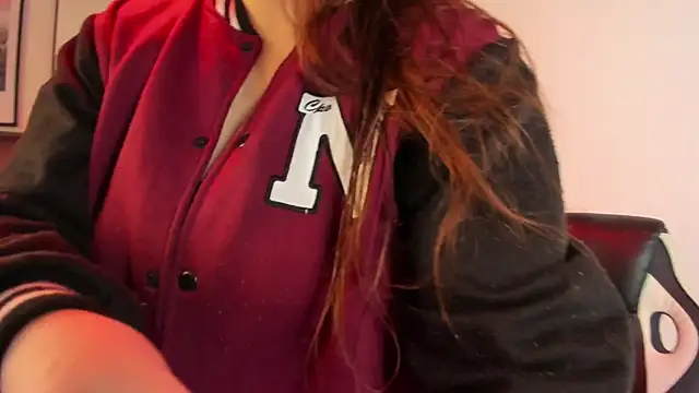 Snapshot of Alaia_Cute chatting on September 2025 03:40:02 AM Alaia Cute online show from September 2025 03:40:02 AM