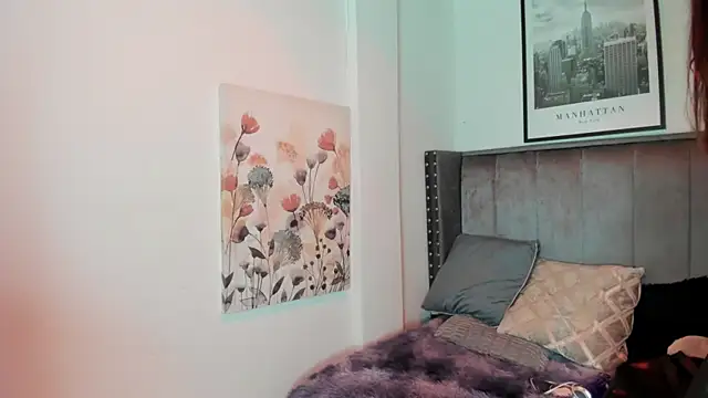 Snapshot of Alaia_Cute chatting on October 2025 04:01:01 AM Alaia Cute online show from October 2025 04:01:01 AM