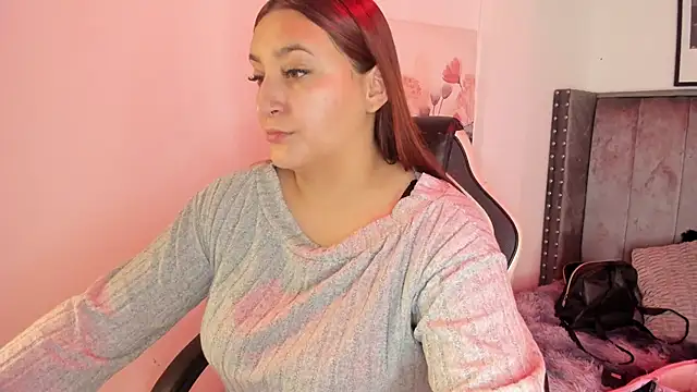 Snapshot of Alaia_Cute chatting on November 2025 03:04:01 AM Alaia Cute online show from November 2025 03:04:01 AM