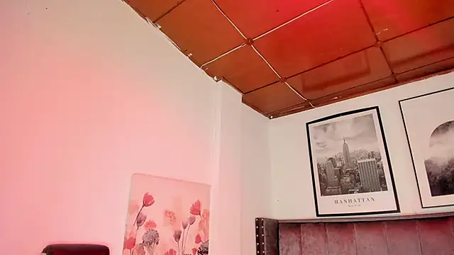 Snapshot of Alaia_Cute chatting on November 2025 02:50:02 AM Alaia Cute online show from November 2025 02:50:02 AM