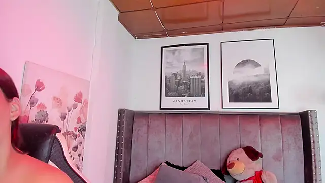 Snapshot of Alaia_Cute chatting on November 2025 03:50:01 AM Alaia Cute online show from November 2025 03:50:01 AM