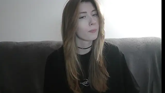 ErikaShyy online show from January 2025 05:48:01 PM