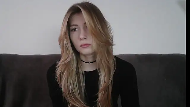 ErikaShyy online show from January 2025 10:58:02 AM