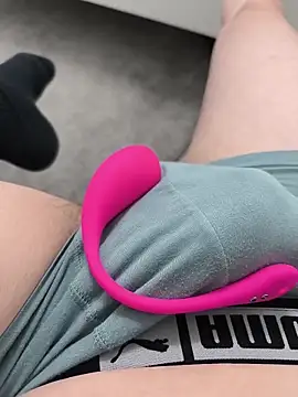 geilehecke1 online show from October 2025 05:02:02 PM