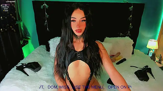 CALLME GODDESS  online show from April 2026 10:28:02 AM