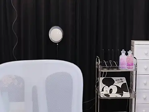 Nuyoah-77 online show from September 2025 02:49:01 PM