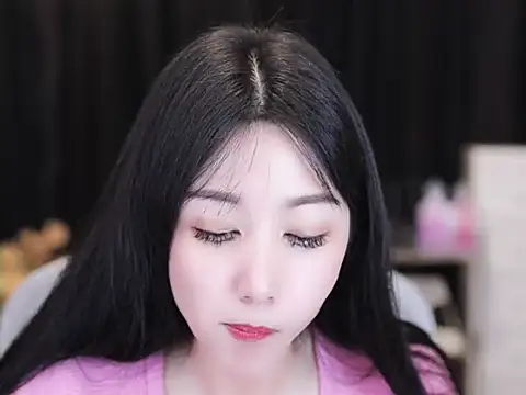 Nuyoah-77 online show from September 2025 03:12:01 PM