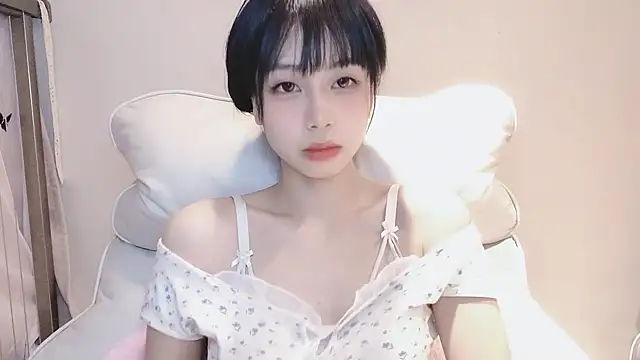 -Hottie online show from December 2024 03:44:01 PM