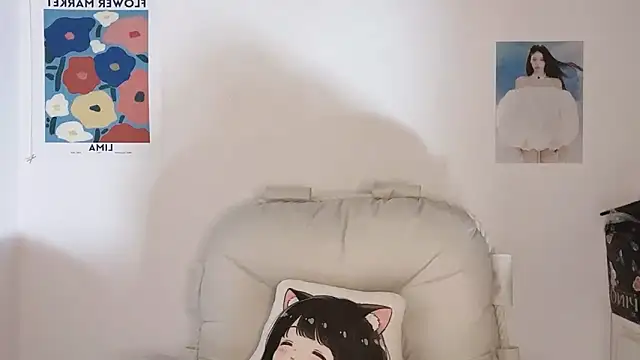 -Hottie online show from December 2025 03:50:02 PM