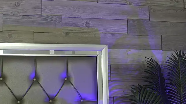 KeylaConner online show from December 2025 04:40:02 AM