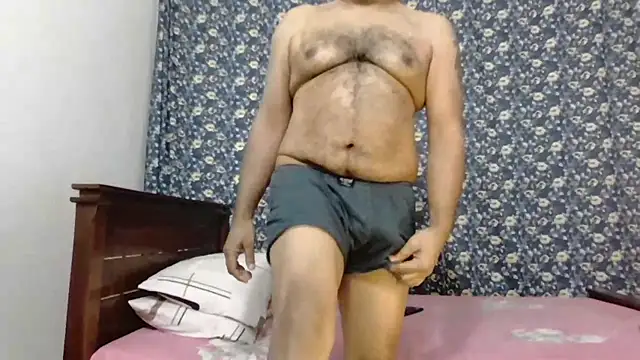 Snapshot of Maya8175 chatting on February 2025 01:35:01 AM Maya8175 online show from February 2025 01:35:01 AM