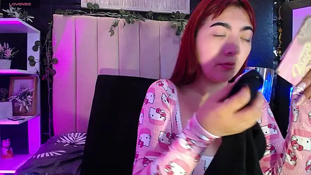 Mia Rinn online show from December 2024 01:38:02 PM