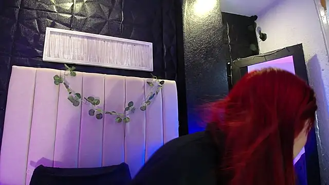 Mia Rinn online show from December 2024 01:28:02 PM