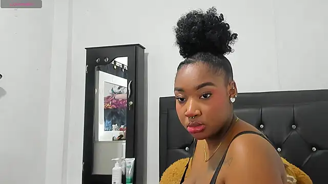 Natassha brown1 online show from October 2025 12:36:01 AM