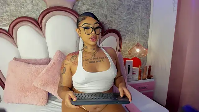 Mia Jansen online show from February 2026 01:45:02 PM