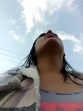 Lesly 10- online show from January 2025 10:22:02 PM