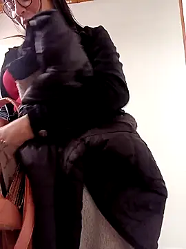 Lesly 10- online show from March 2025 08:26:02 PM