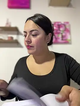 Snapshot of Lesly_10- chatting on June 2026 02:23:01 AM Lesly 10- online show from June 2026 02:23:01 AM