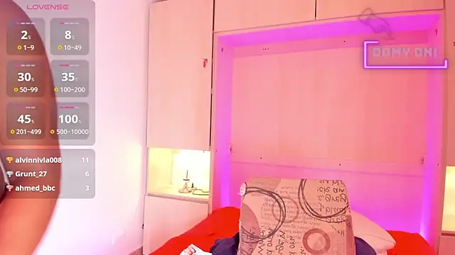 EmilyyStuart online show from January 2025 09:39:01 AM