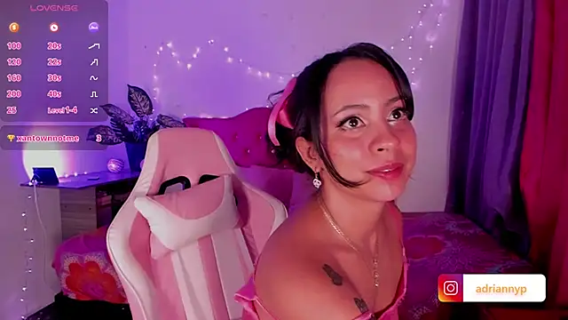 adriannyp 1 online show from January 2025 06:33:02 AM