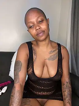 InkLady444 online show from February 2026 02:53:01 AM