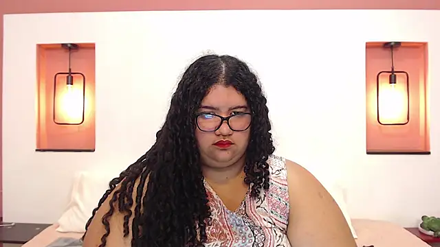 Miley Collins online show from December 2024 04:59:02 PM