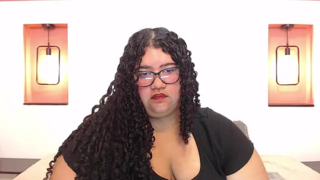 Miley Collins online show from December 2024 05:59:02 PM