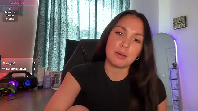 sweetsariaah online show from October 2025 07:44:01 PM