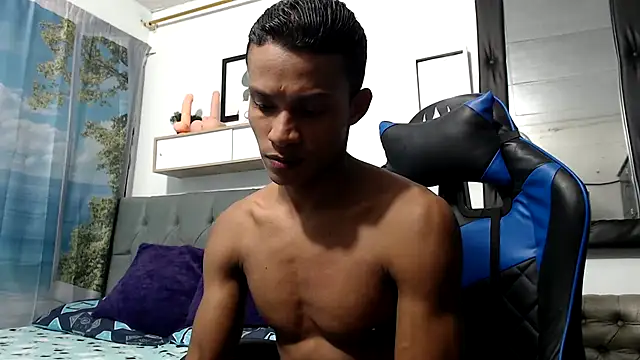 Ryan Vergon online show from October 2025 04:04:02 AM