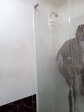 yezz3011 online show from November 2025 04:05:01 PM