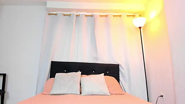 DailaSmith online show from March 2025 01:49:01 PM