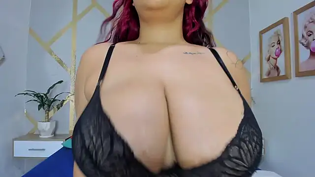 Caroliine Torres online show from February 2025 12:05:02 PM