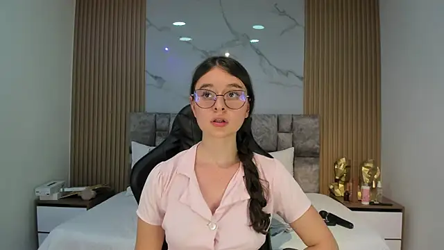 Khalifa fletcher online show from February 2025 08:42:01 AM