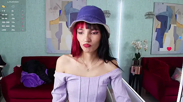 Dafne huges online show from February 2025 02:34:02 PM