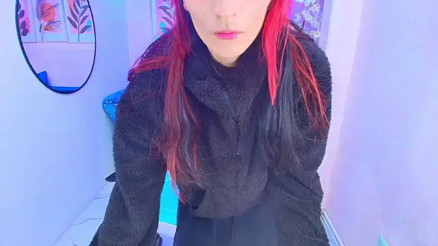 Dafne huges online show from September 2025 07:26:02 PM