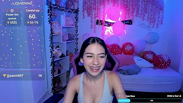 cat kitty18  online show from January 2025 12:28:01 AM