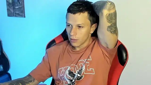 Snapshot of goodboy69l chatting on February 2026 12:09:02 PM goodboy69l online show from February 2026 12:09:02 PM