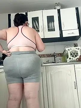 Madisonpalacio online show from October 2025 01:11:02 PM