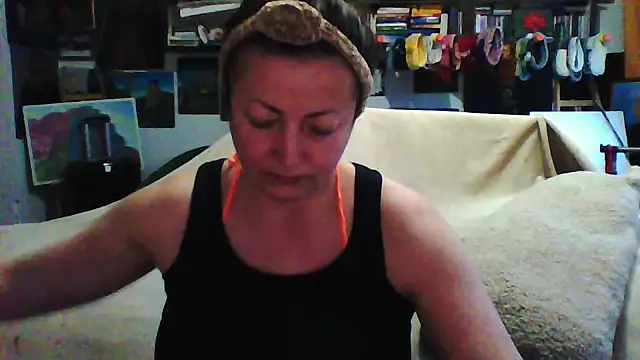 MariaAnaSunshine online show from November 2025 02:35:01 PM