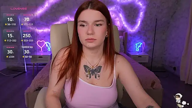 RedShinee online show from March 2025 07:48:01 PM