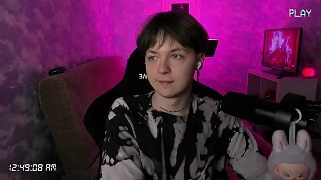 charonbaby1 online show from October 2025 09:46:01 PM