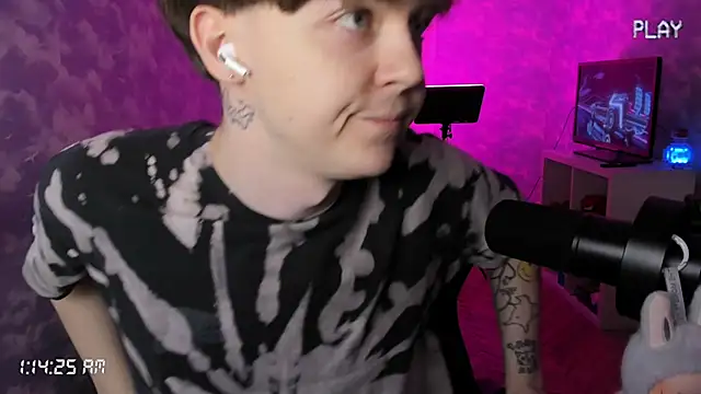 charonbaby1 online show from October 2025 10:14:02 PM