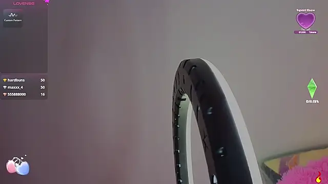 Snapshot of littlevixen18 chatting on December 2024 10:43:02 PM littlevixen18 online show from December 2024 10:43:02 PM