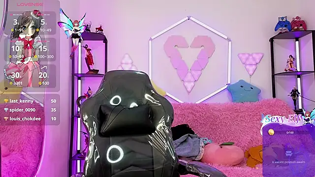 Snapshot of littlevixen18 chatting on March 2025 05:17:02 PM littlevixen18 online show from March 2025 05:17:02 PM