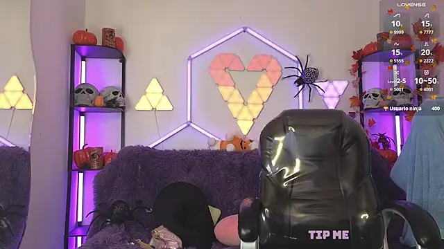 Snapshot of littlevixen18 chatting on October 2025 02:14:02 PM littlevixen18 online show from October 2025 02:14:02 PM