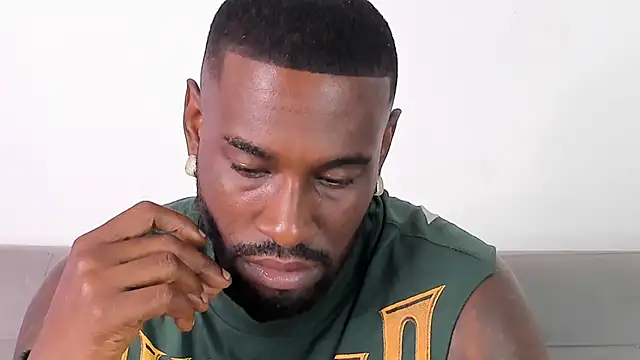 Snapshot of Dvid_Rullers chatting on September 2025 12:49:02 PM Dvid Rullers online show from September 2025 12:49:02 PM