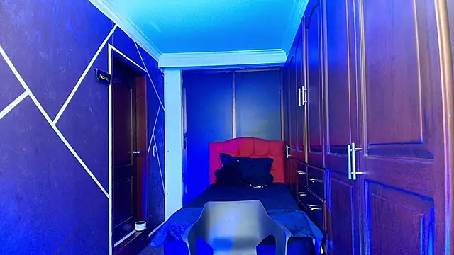 Snapshot of SexyNaf chatting on January 2025 10:51:02 PM SexyNaf online show from January 2025 10:51:02 PM