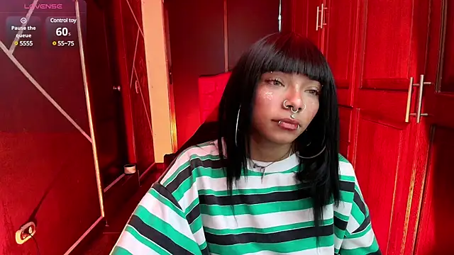 Snapshot of SexyNaf chatting on January 2025 10:11:02 PM SexyNaf online show from January 2025 10:11:02 PM