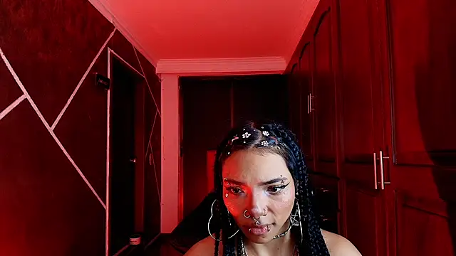 Snapshot of SexyNaf chatting on March 2025 11:03:02 PM SexyNaf online show from March 2025 11:03:02 PM